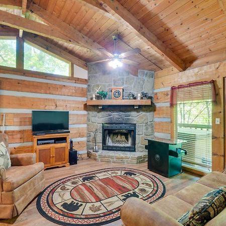 Gatlinburg Cabin With Hot Tub About 6 Mi To Downtown! Esterno foto