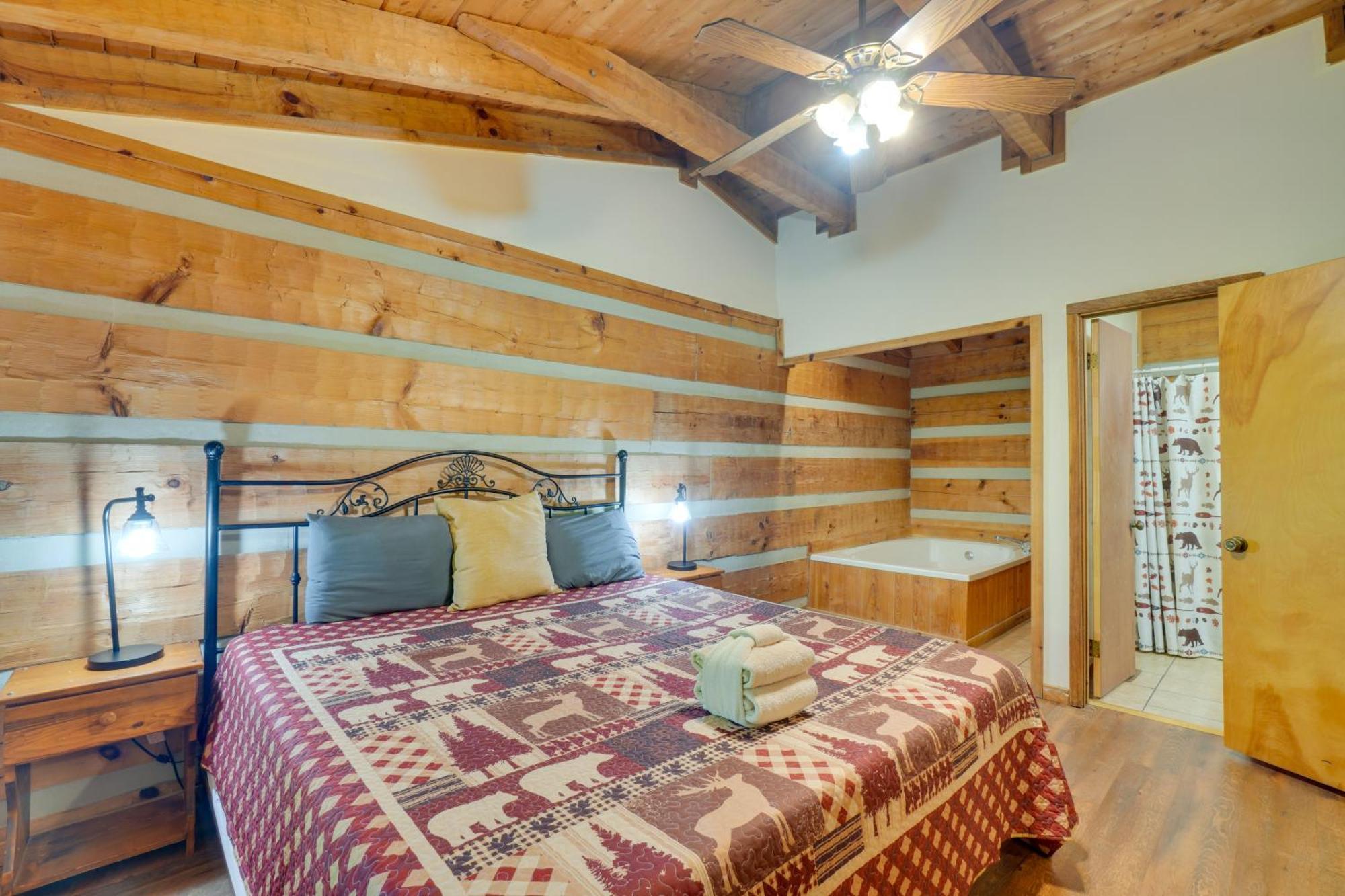 Gatlinburg Cabin With Hot Tub About 6 Mi To Downtown! Esterno foto