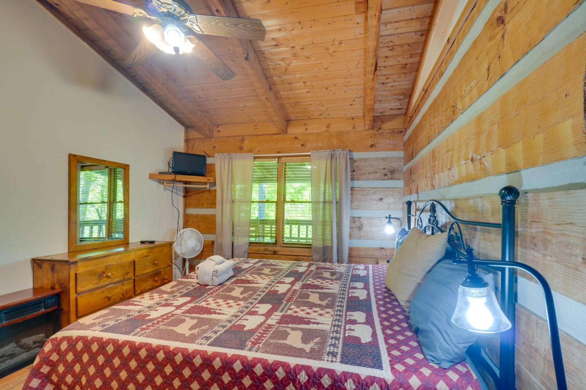Gatlinburg Cabin With Hot Tub About 6 Mi To Downtown! Esterno foto