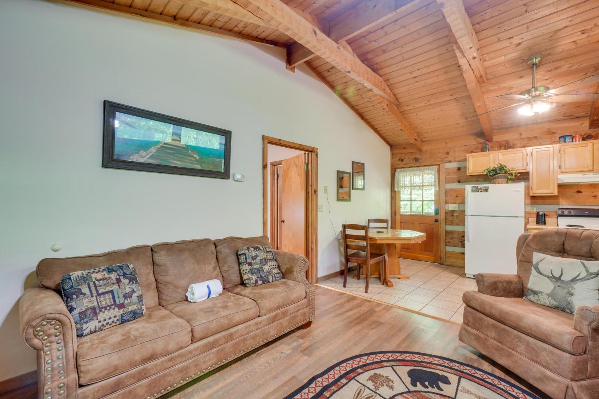 Gatlinburg Cabin With Hot Tub About 6 Mi To Downtown! Esterno foto