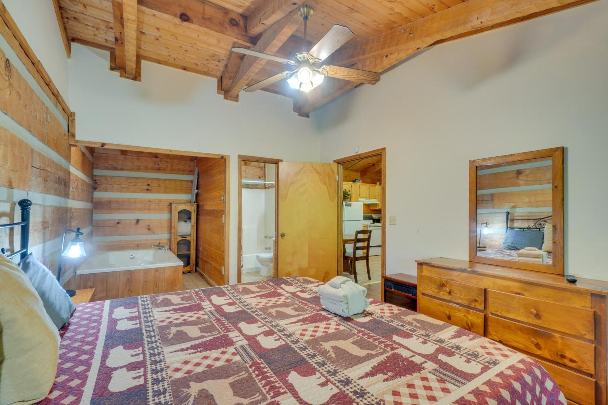 Gatlinburg Cabin With Hot Tub About 6 Mi To Downtown! Esterno foto